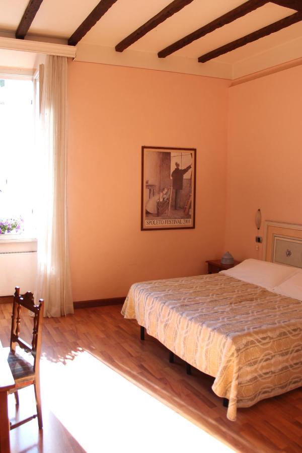 Ospitalita Collicola Hotel สโปเลโต ภายนอก รูปภาพ