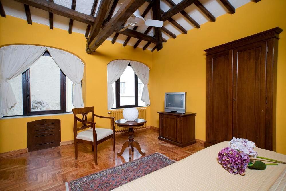 Ospitalita Collicola Hotel สโปเลโต ภายนอก รูปภาพ